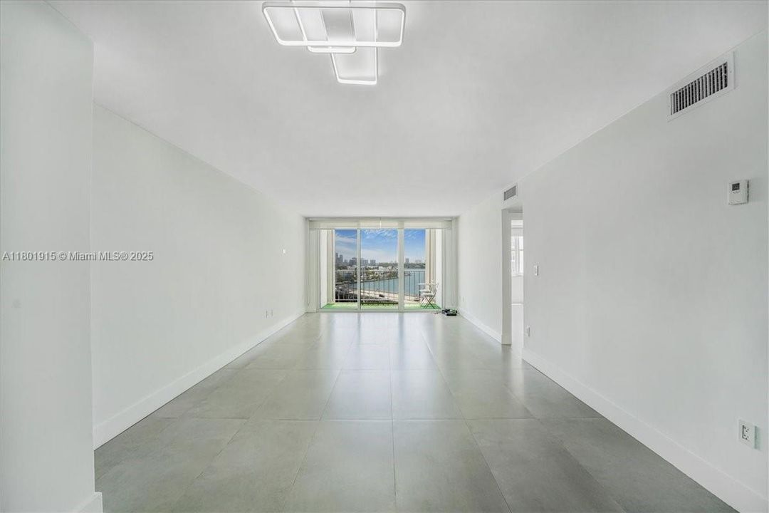 En Venta: $435,000 (1 camas, 1 baños, 940 Pies cuadrados)