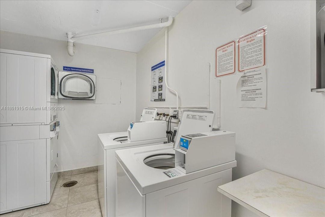 En Venta: $435,000 (1 camas, 1 baños, 940 Pies cuadrados)