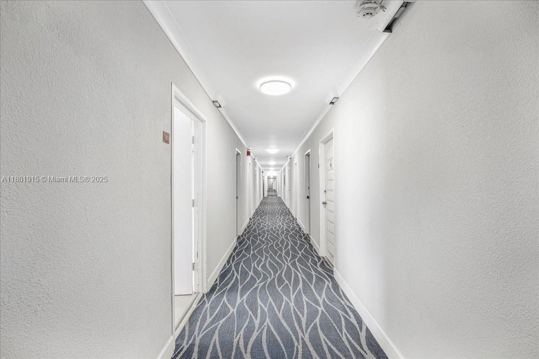 En Venta: $435,000 (1 camas, 1 baños, 940 Pies cuadrados)