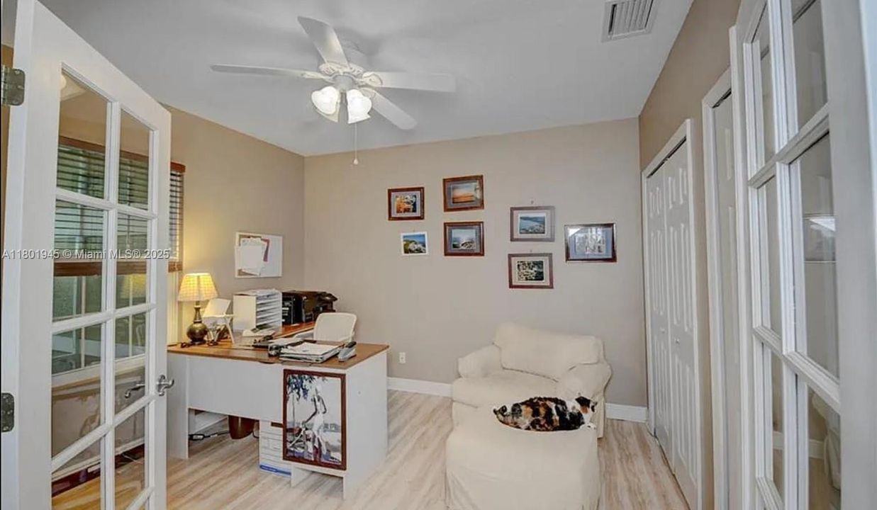 For Sale: $369,900 (4 beds, 2 baths, 1740 Square Feet)