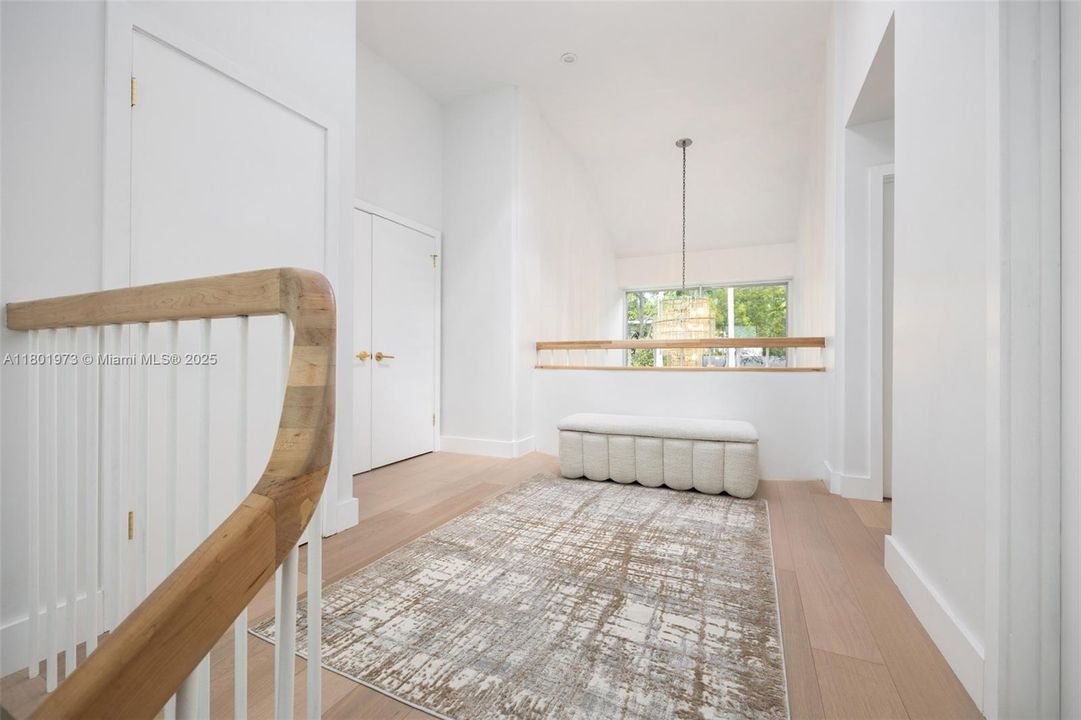 Recently Rented: $18,000 (4 beds, 3 baths, 3237 Square Feet)