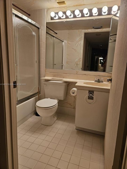 Active With Contract: $95,000 (2 beds, 2 baths, 1270 Square Feet)