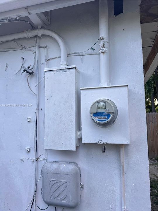 最近售出: $525,000 (2 贝兹, 1 浴室, 1676 平方英尺)