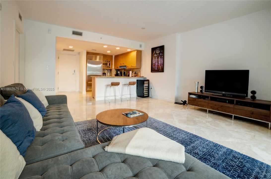 En Venta: $1,000,000 (1 camas, 2 baños, 985 Pies cuadrados)