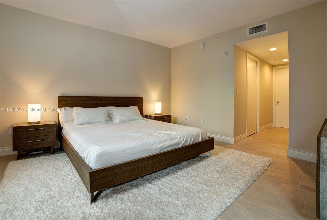 En Venta: $1,000,000 (1 camas, 2 baños, 985 Pies cuadrados)