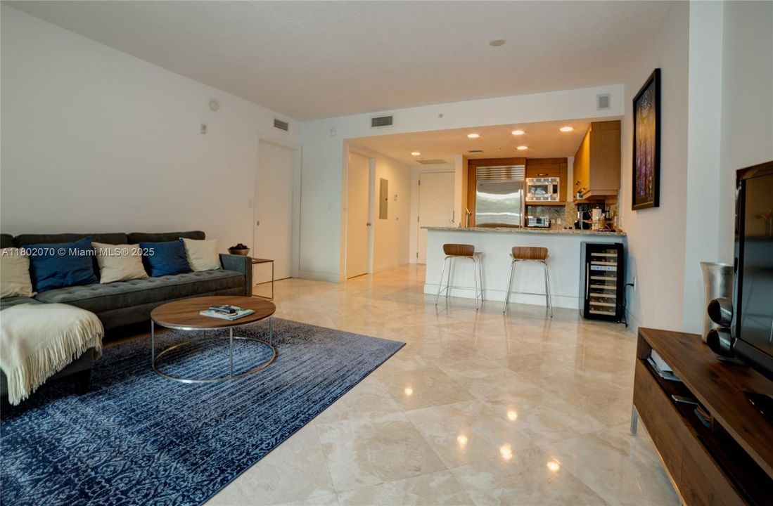 En Venta: $1,000,000 (1 camas, 2 baños, 985 Pies cuadrados)