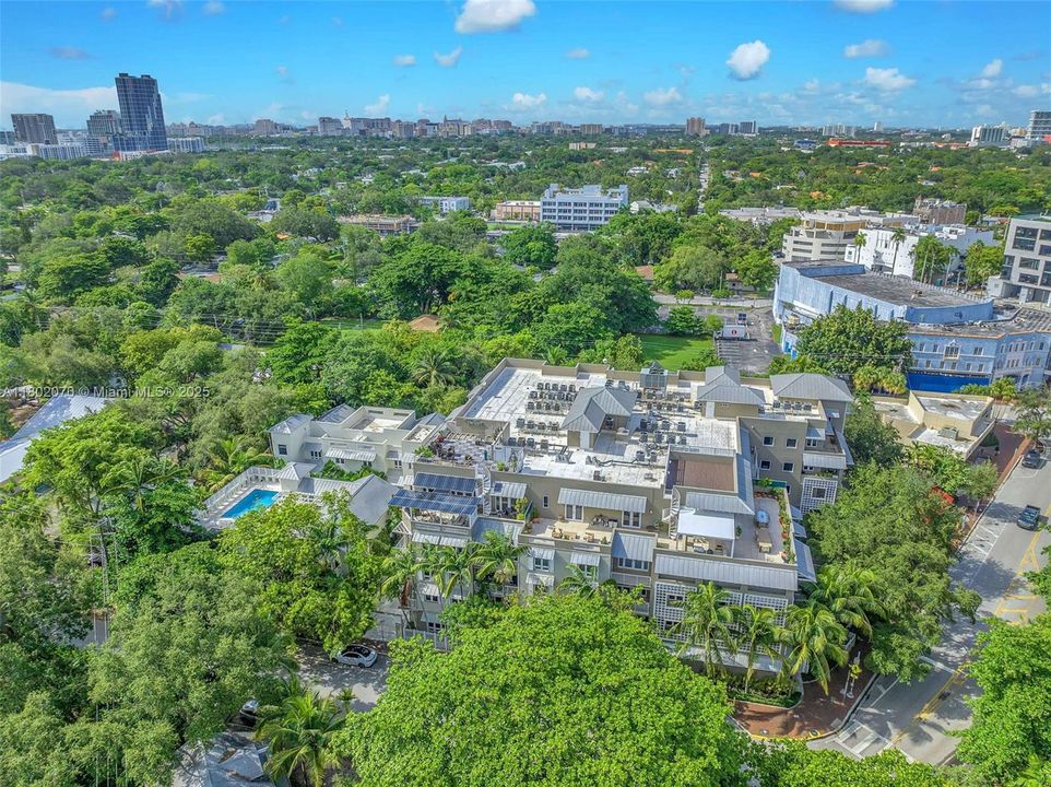 En Venta: $1,000,000 (1 camas, 2 baños, 985 Pies cuadrados)