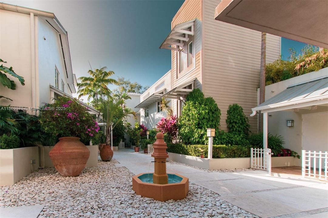 En Venta: $1,000,000 (1 camas, 2 baños, 985 Pies cuadrados)