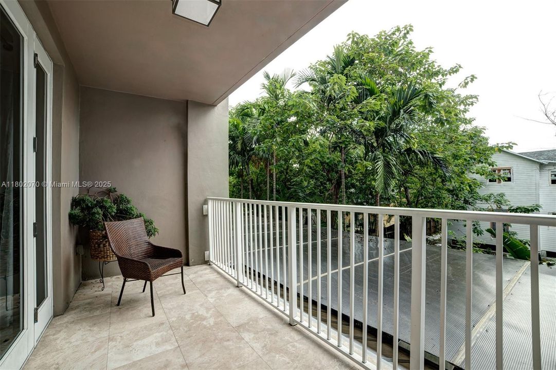 En Venta: $1,000,000 (1 camas, 2 baños, 985 Pies cuadrados)