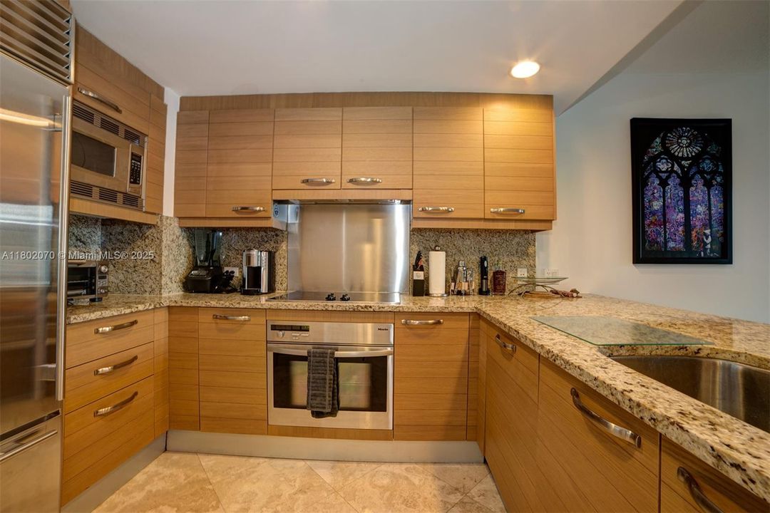 En Venta: $1,000,000 (1 camas, 2 baños, 985 Pies cuadrados)