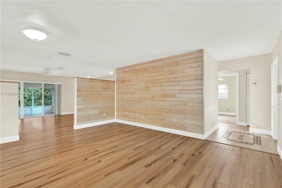 Vendido Recientemente: $490,000 (3 camas, 2 baños, 1808 Pies cuadrados)