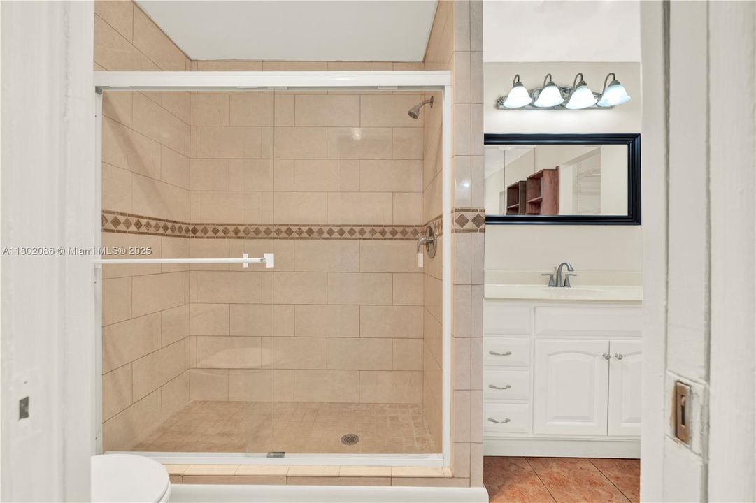 Vendido Recientemente: $490,000 (3 camas, 2 baños, 1808 Pies cuadrados)