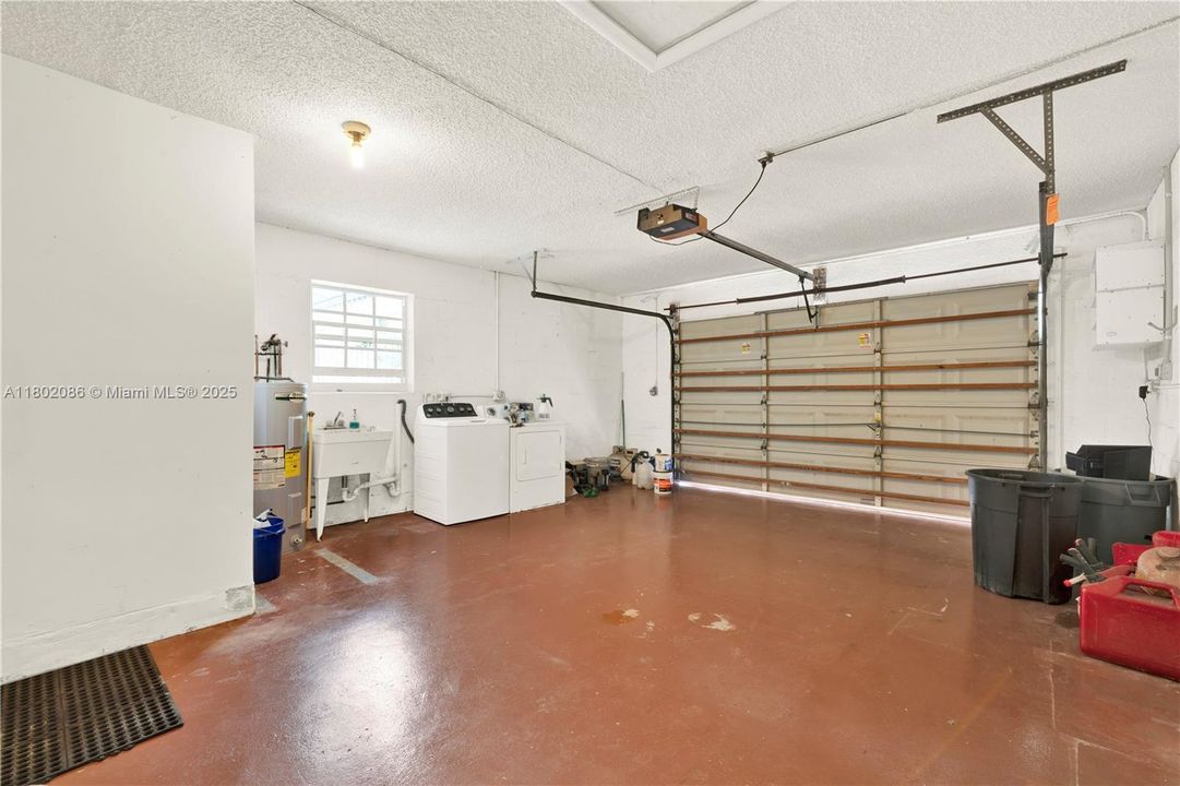 Vendido Recientemente: $490,000 (3 camas, 2 baños, 1808 Pies cuadrados)