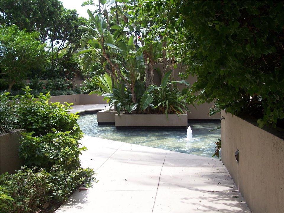 Vendido Recientemente: $2,200,000 (3 camas, 3 baños, 2010 Pies cuadrados)