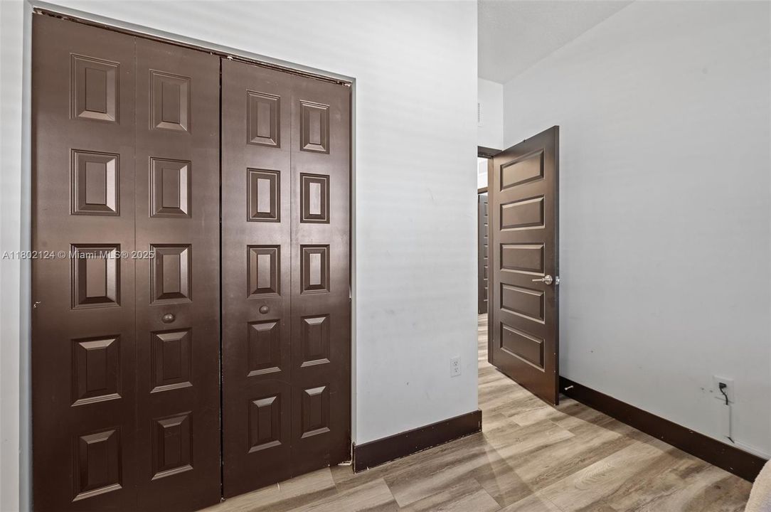 En Venta: $555,000 (3 camas, 2 baños, 1588 Pies cuadrados)