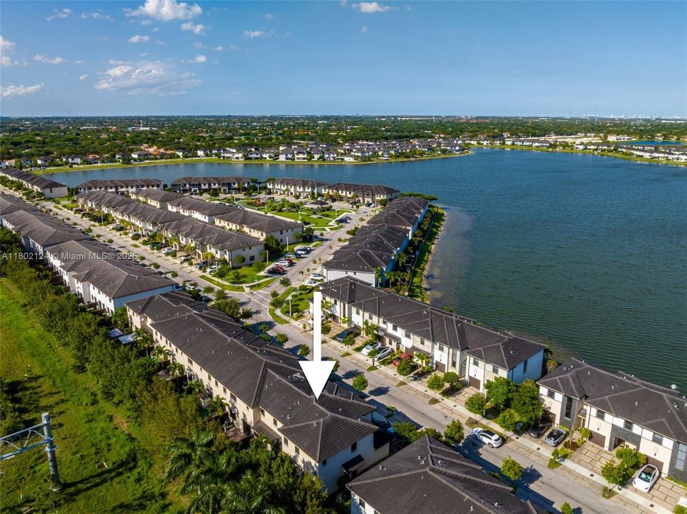 En Venta: $555,000 (3 camas, 2 baños, 1588 Pies cuadrados)