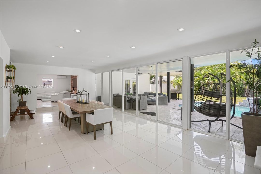 Недавно арендовано: $6,000 (5 спален, 3 ванн, 3199 Квадратных фут)