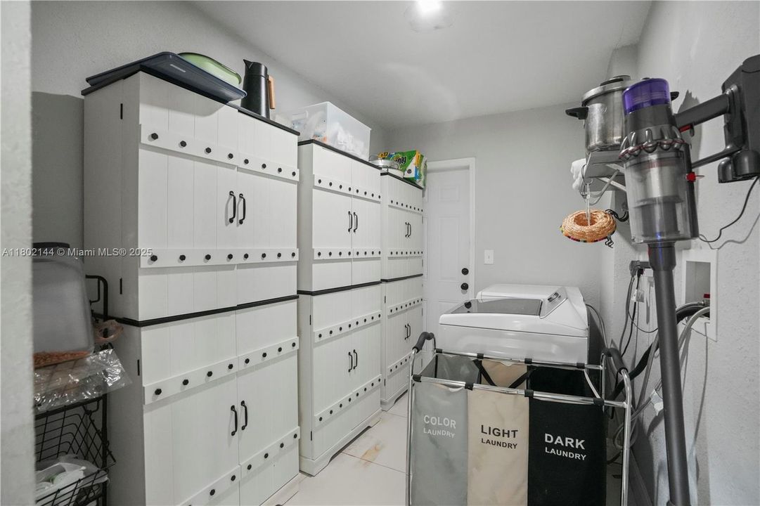 Недавно арендовано: $6,000 (5 спален, 3 ванн, 3199 Квадратных фут)