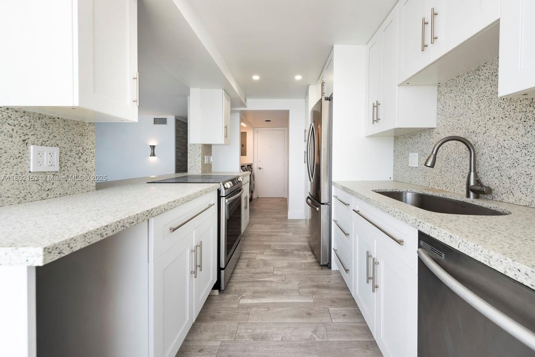 For Sale: $1,199,000 (3 beds, 3 baths, 2400 Square Feet)