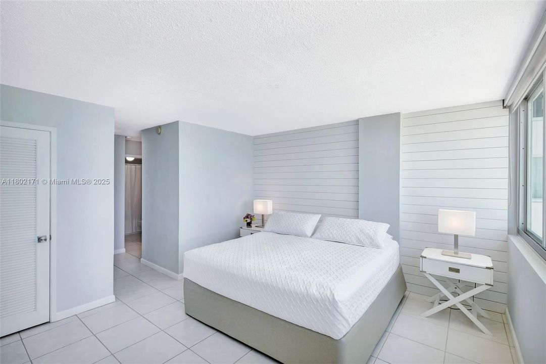 En Venta: $585,000 (1 camas, 2 baños, 912 Pies cuadrados)
