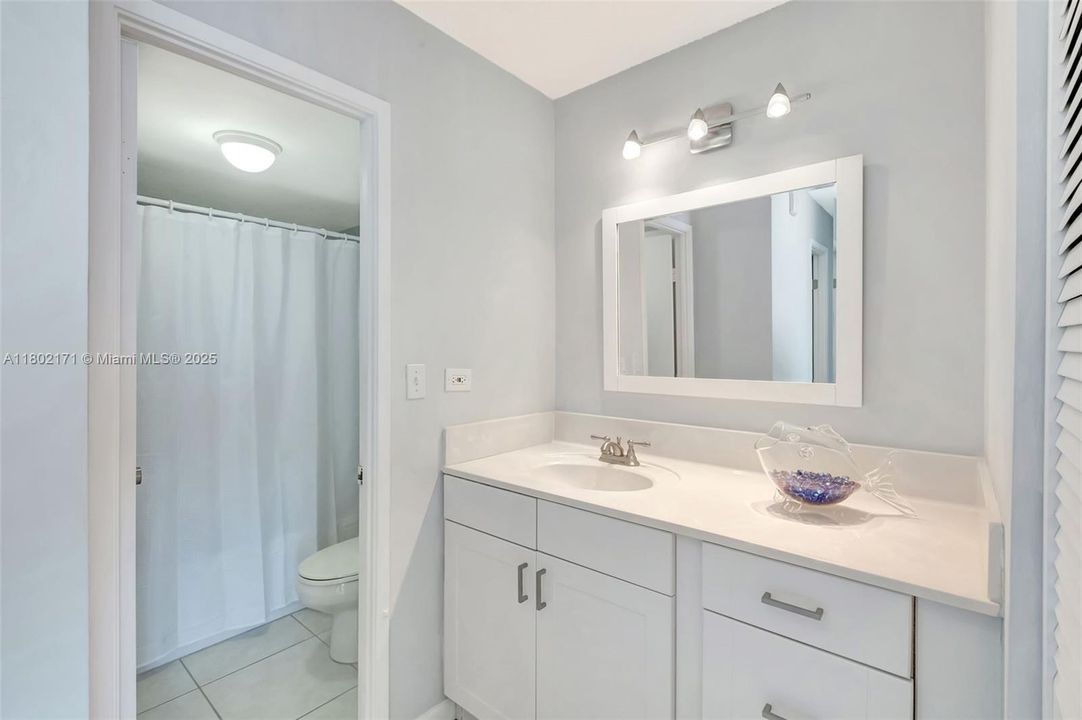 En Venta: $585,000 (1 camas, 2 baños, 912 Pies cuadrados)
