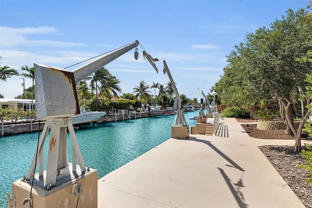 Recently Sold: $1,598,000 (4 beds, 3 baths, 2565 Square Feet)