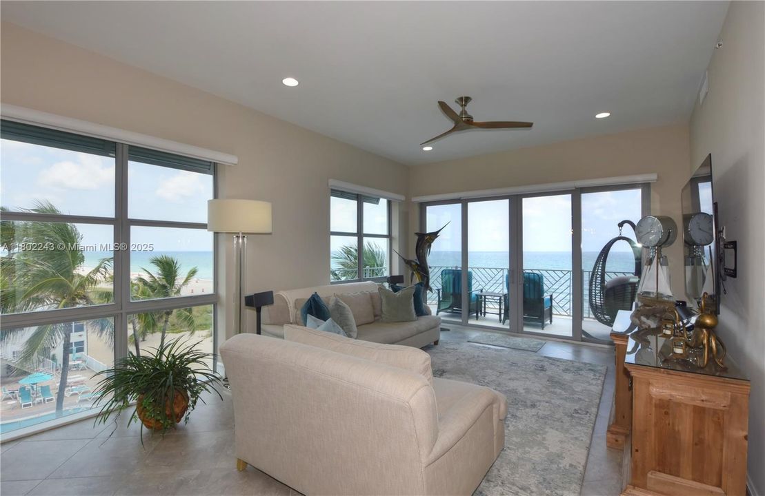 待售: $2,495,000 (2 贝兹, 2 浴室, 1894 平方英尺)