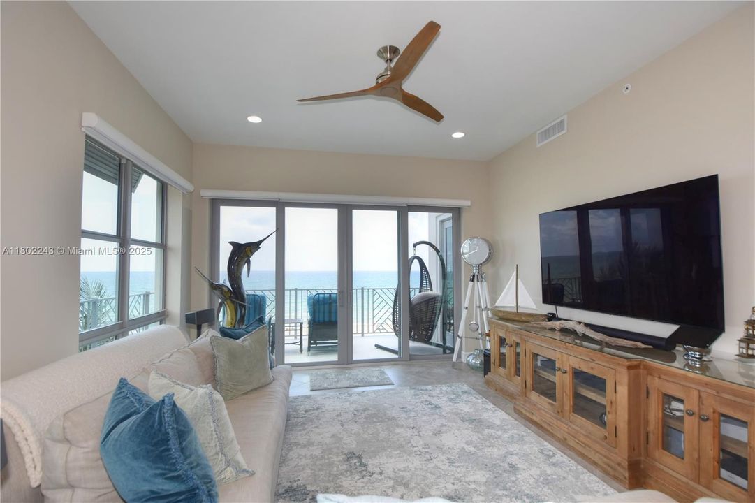 待售: $2,495,000 (2 贝兹, 2 浴室, 1894 平方英尺)