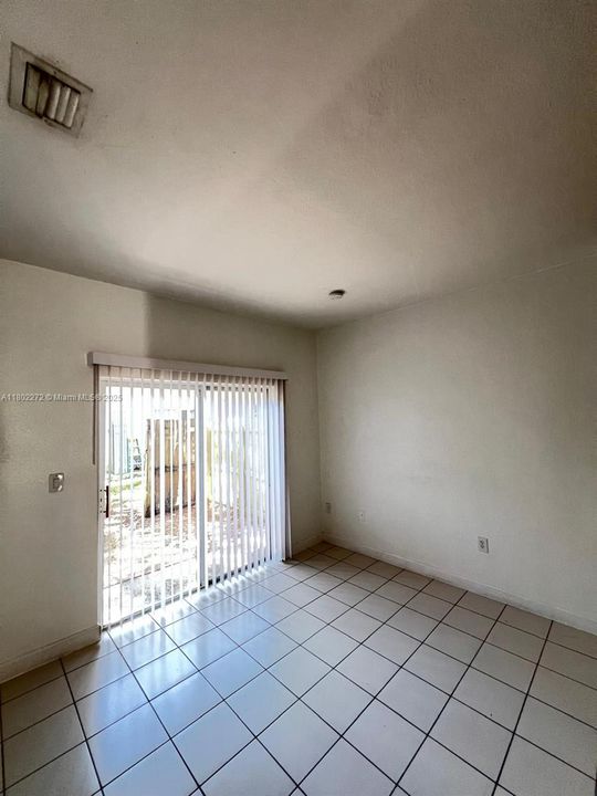 Недавно арендовано: $1,700 (2 спален, 2 ванн, 914 Квадратных фут)