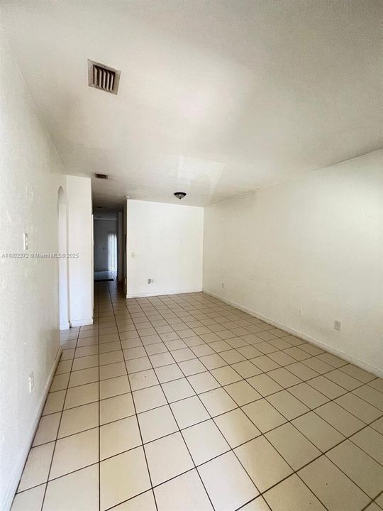 Недавно арендовано: $1,700 (2 спален, 2 ванн, 914 Квадратных фут)