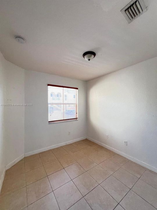 Недавно арендовано: $1,700 (2 спален, 2 ванн, 914 Квадратных фут)