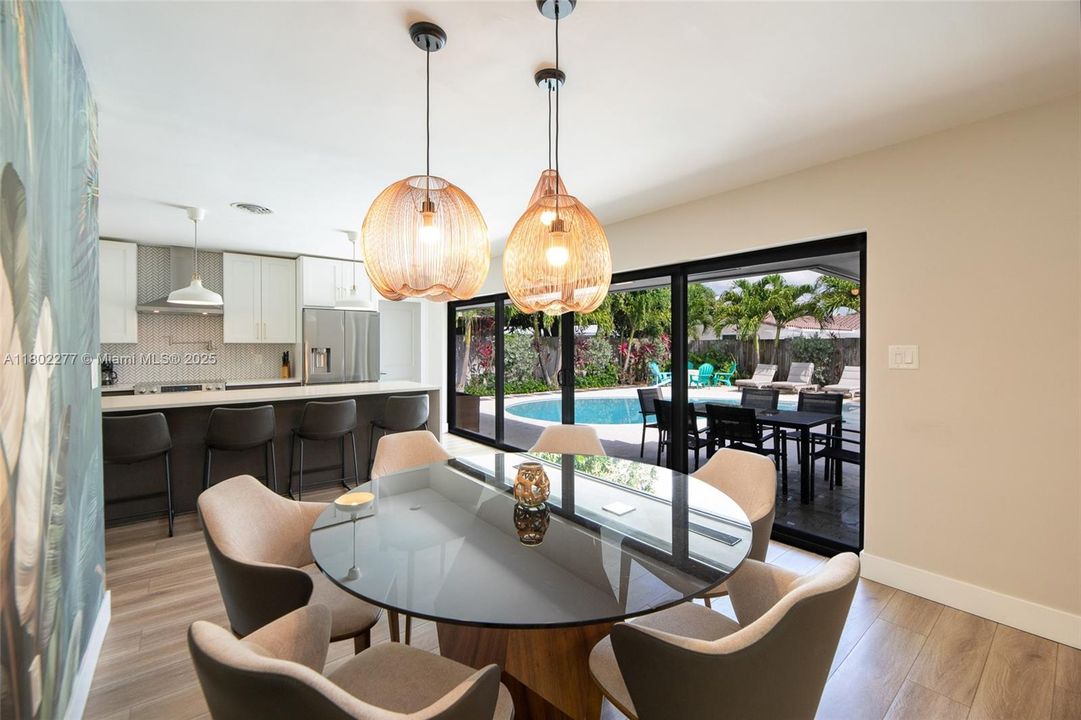 Recently Sold: $895,000 (3 beds, 2 baths, 2040 Square Feet)