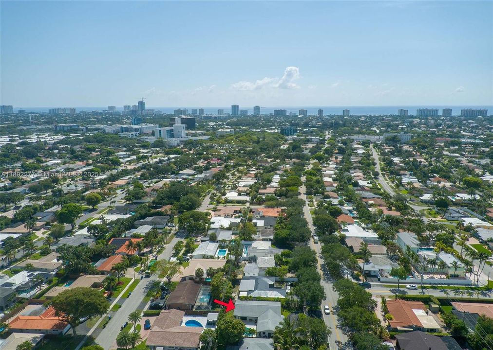 Recently Sold: $895,000 (3 beds, 2 baths, 2040 Square Feet)