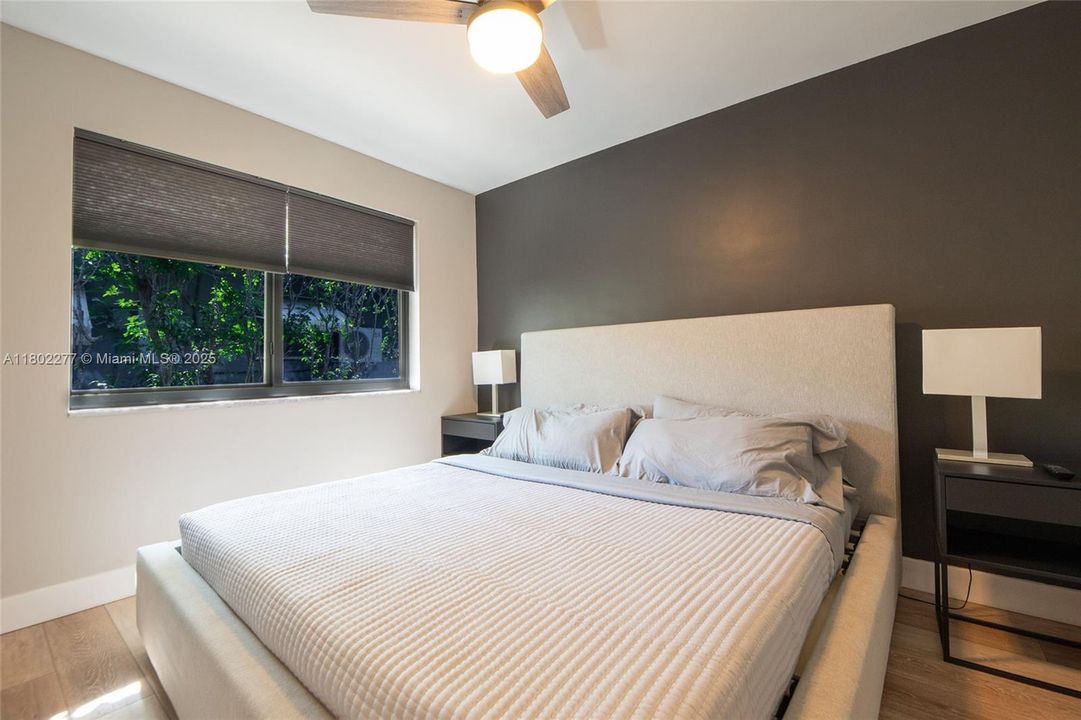 Recently Sold: $895,000 (3 beds, 2 baths, 2040 Square Feet)