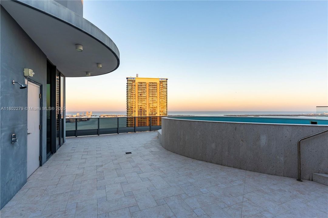 For Sale: $15,900,000 (5 beds, 7 baths, 7855 Square Feet)