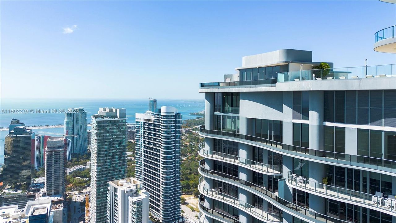 For Sale: $15,900,000 (5 beds, 7 baths, 7855 Square Feet)