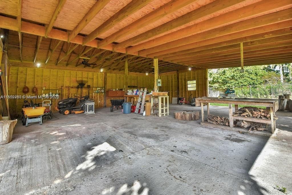 В аренду: $15,000 (6 спален, 4 ванн, 4052 Квадратных фут)