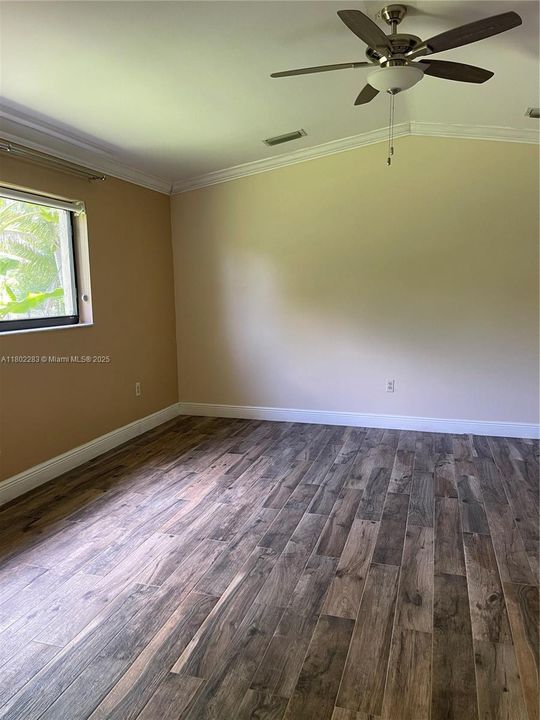 В аренду: $15,000 (6 спален, 4 ванн, 4052 Квадратных фут)