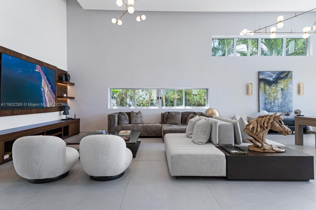 For Sale: $16,500,000 (5 beds, 5 baths, 5303 Square Feet)