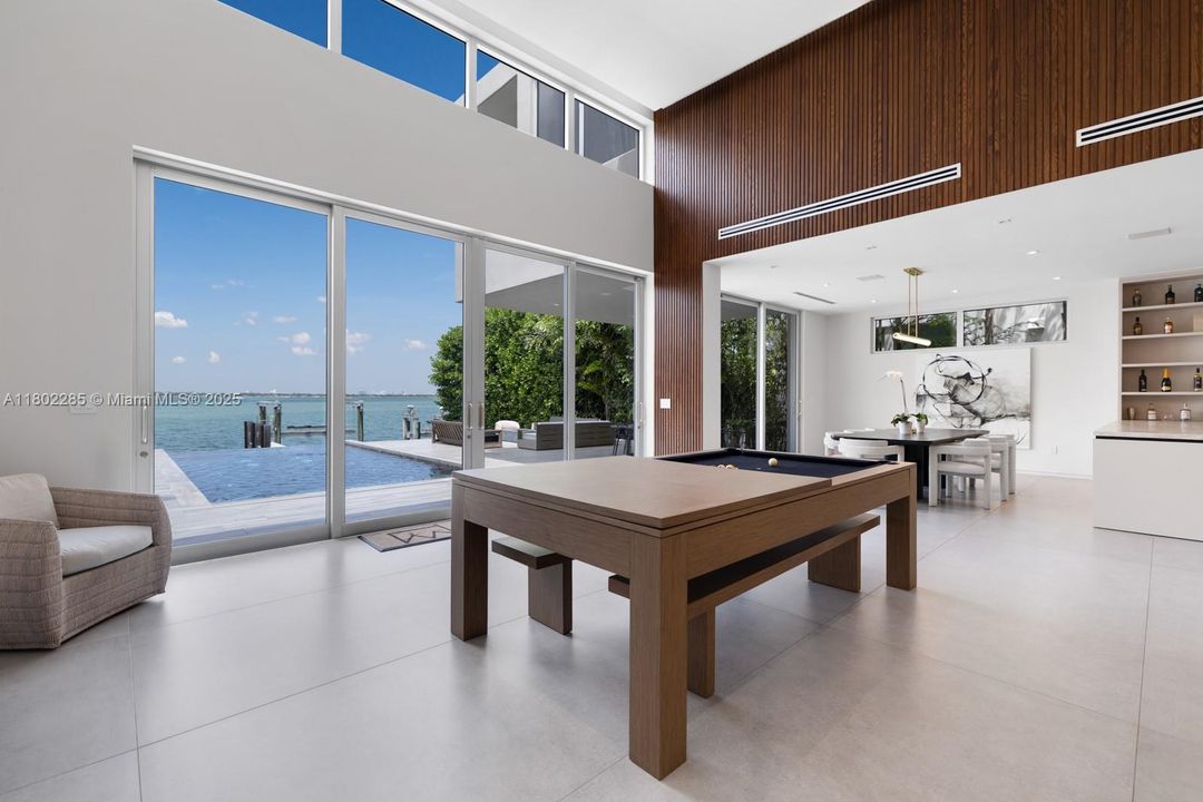 For Sale: $16,500,000 (5 beds, 5 baths, 5303 Square Feet)