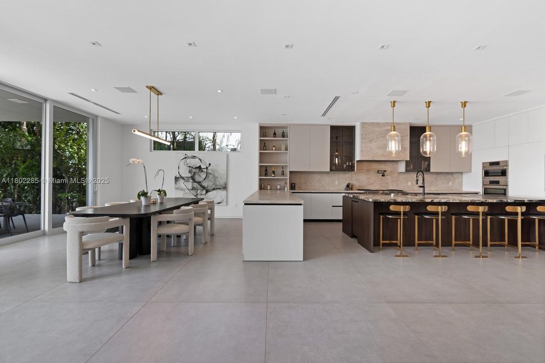 For Sale: $16,500,000 (5 beds, 5 baths, 5303 Square Feet)