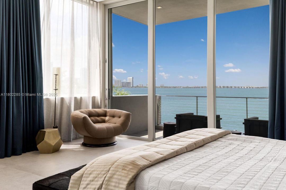 For Sale: $16,500,000 (5 beds, 5 baths, 5303 Square Feet)