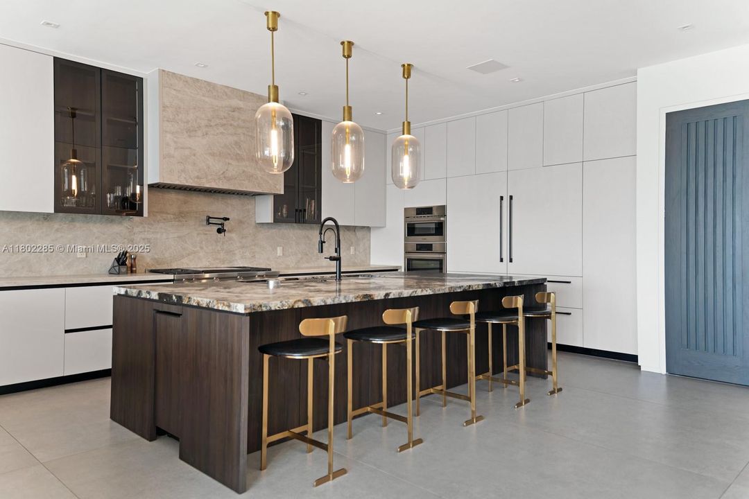 For Sale: $16,500,000 (5 beds, 5 baths, 5303 Square Feet)