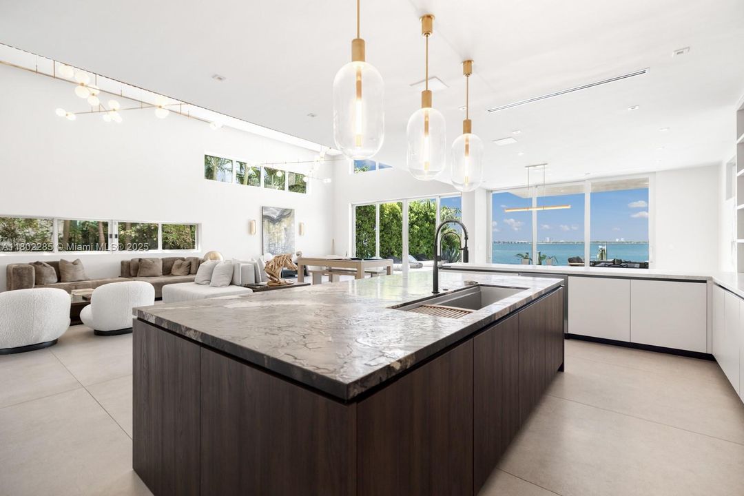 For Sale: $16,500,000 (5 beds, 5 baths, 5303 Square Feet)