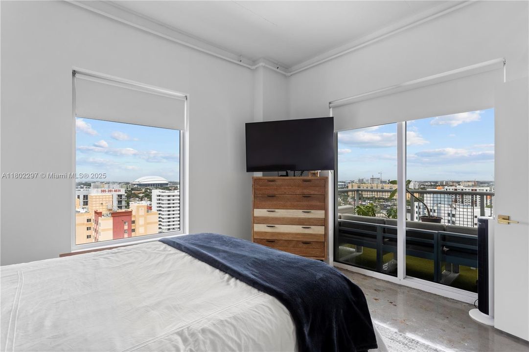 Vendido Recientemente: $349,000 (2 camas, 1 baños, 925 Pies cuadrados)