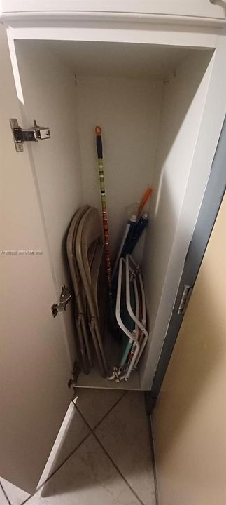 待售: $239,000 (1 贝兹, 1 浴室, 360 平方英尺)