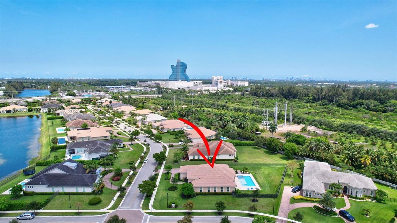 Vendido Recientemente: $1,850,000 (4 camas, 3 baños, 3136 Pies cuadrados)