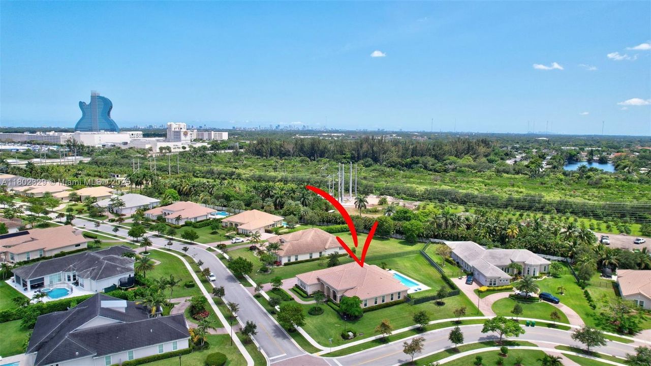 Vendido Recientemente: $1,850,000 (4 camas, 3 baños, 3136 Pies cuadrados)