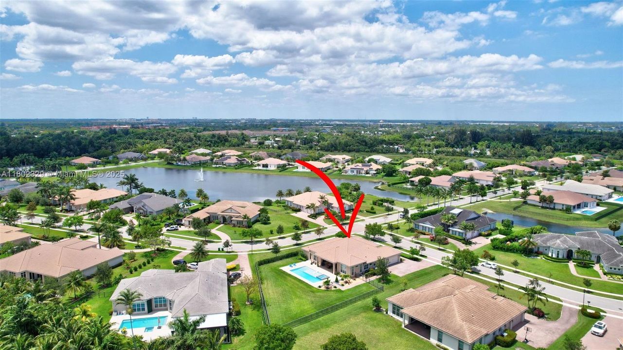 Vendido Recientemente: $1,850,000 (4 camas, 3 baños, 3136 Pies cuadrados)