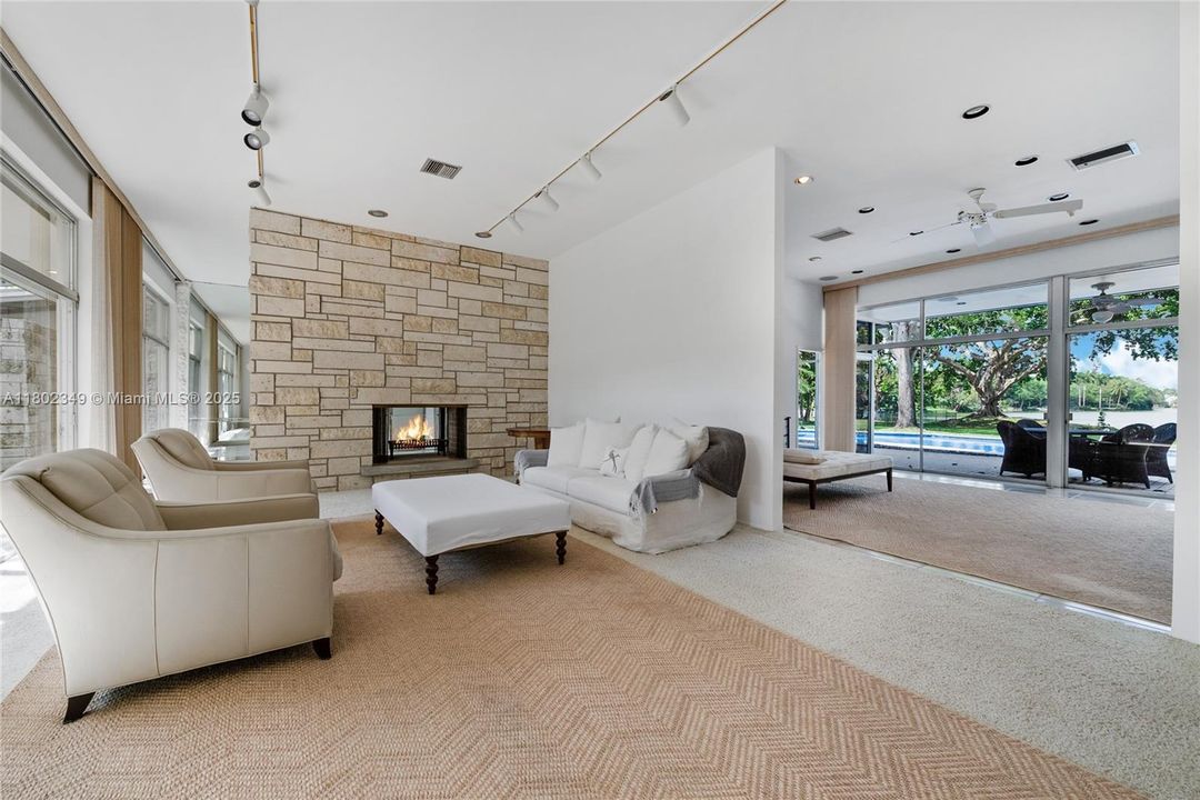 Active With Contract: $9,995,000 (1.04 acres)